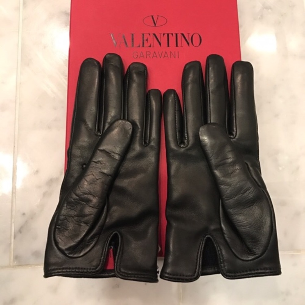 SOLD valentino rockstud Nappa cashmere gloves - Picture 3 of 3